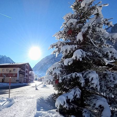 Apart-Pension Oberreiter Fusch an der Grossglocknerstrasse エクステリア 写真