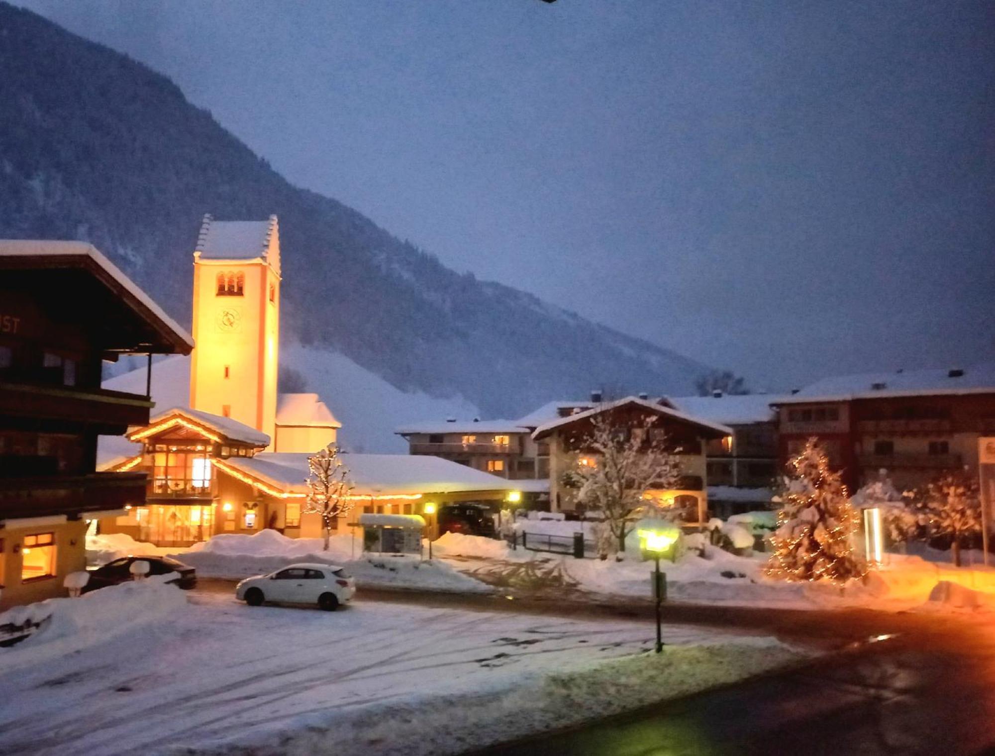 Apart-Pension Oberreiter Fusch an der Grossglocknerstrasse エクステリア 写真