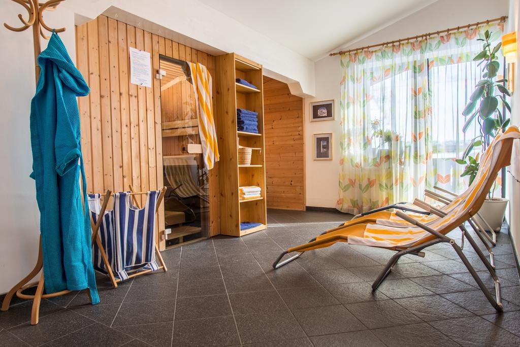 Apart-Pension Oberreiter Fusch an der Grossglocknerstrasse エクステリア 写真